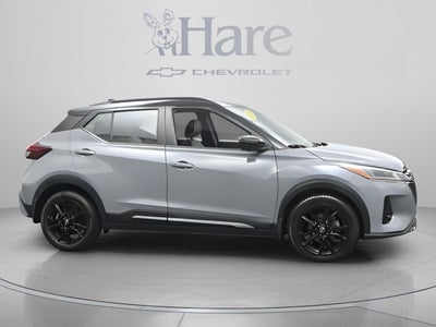 2023 Nissan Kicks SR