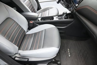 2023 Nissan Kicks SR