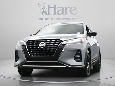 2023 Nissan Kicks SR