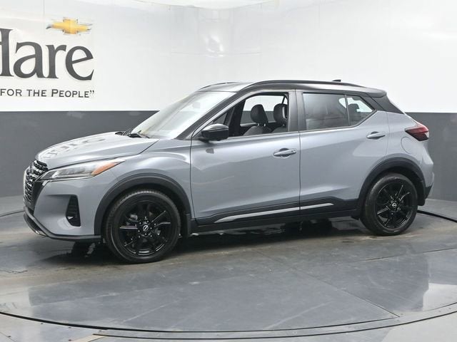 2023 Nissan Kicks SR