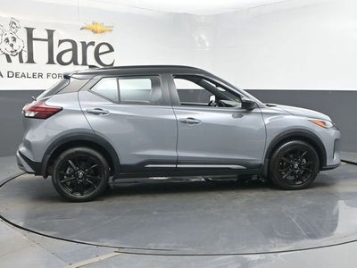 2023 Nissan Kicks SR