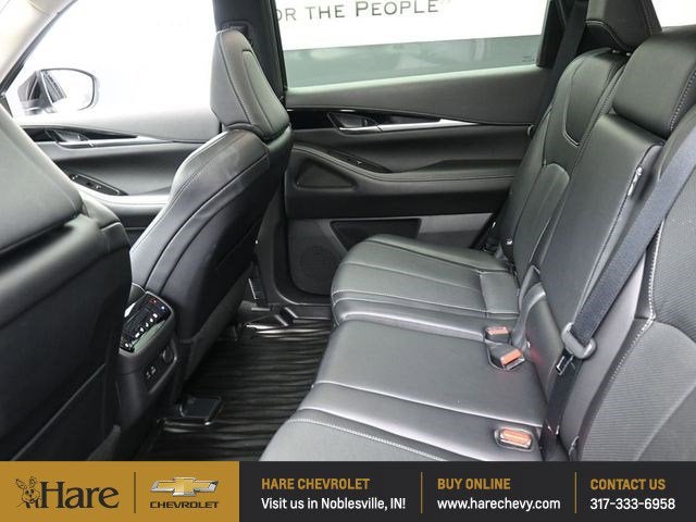 2024 INFINITI QX60 PURE