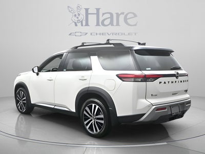 2023 Nissan Pathfinder Platinum