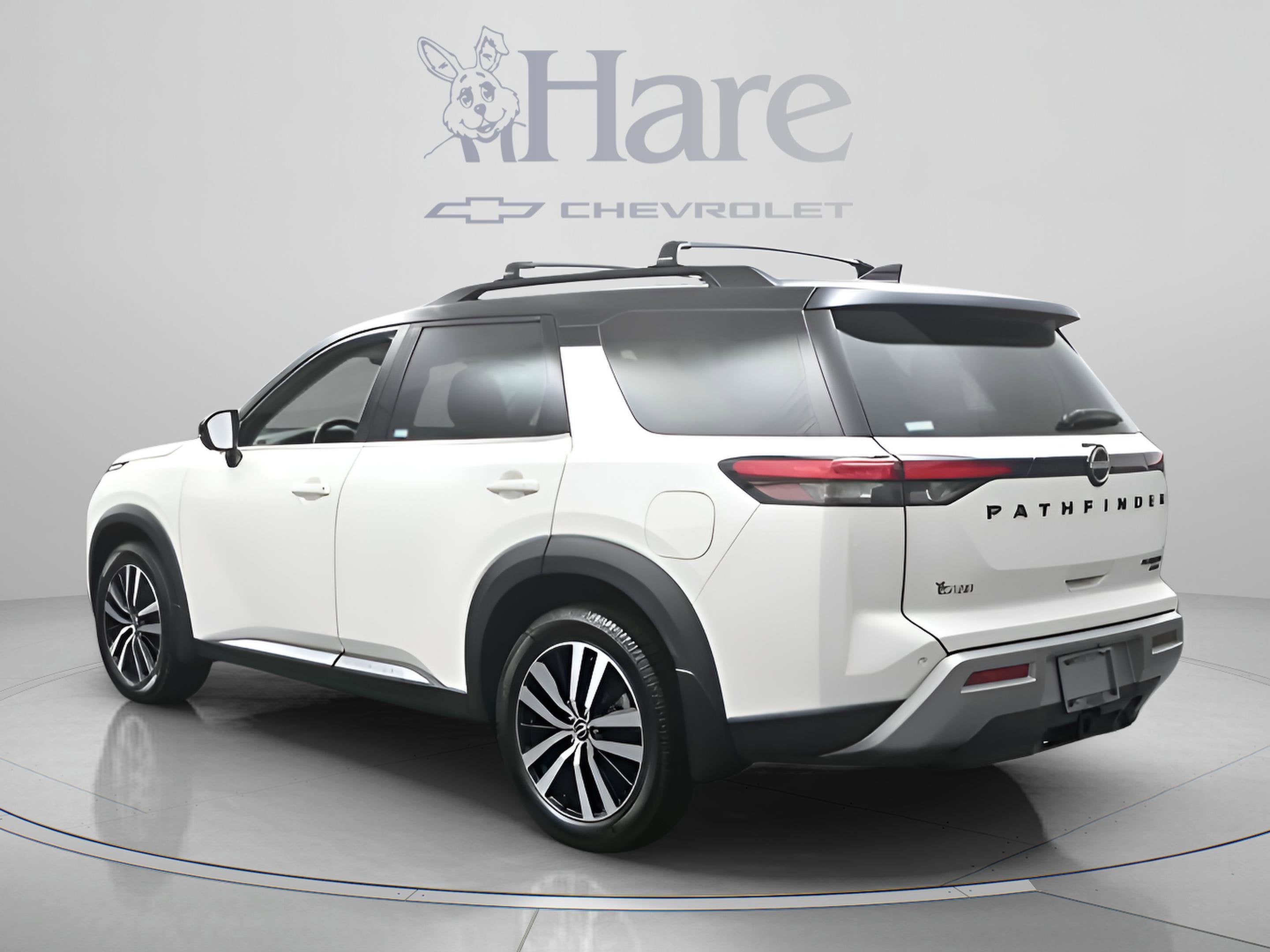 2023 Nissan Pathfinder Platinum