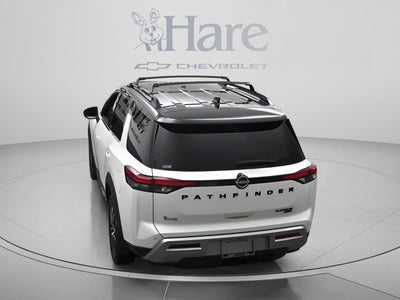 2023 Nissan Pathfinder Platinum