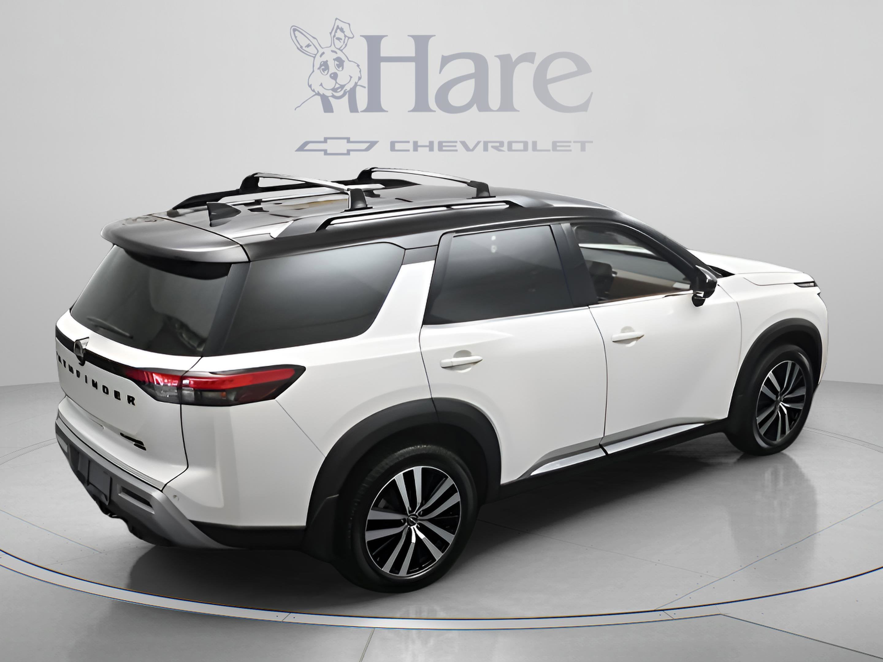 2023 Nissan Pathfinder Platinum