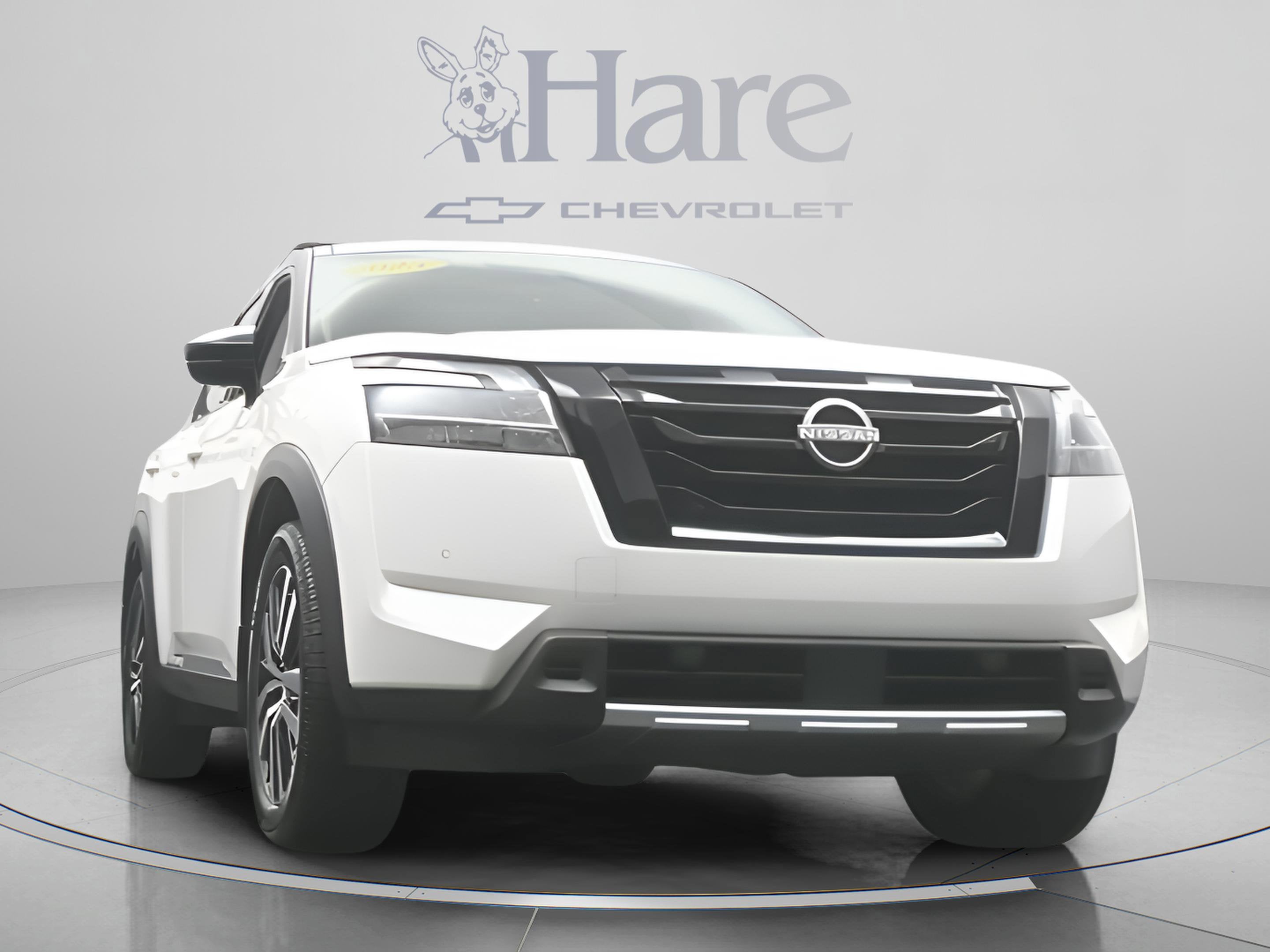 2023 Nissan Pathfinder Platinum