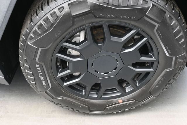 2024 Tesla Cybertruck Cyberbeast