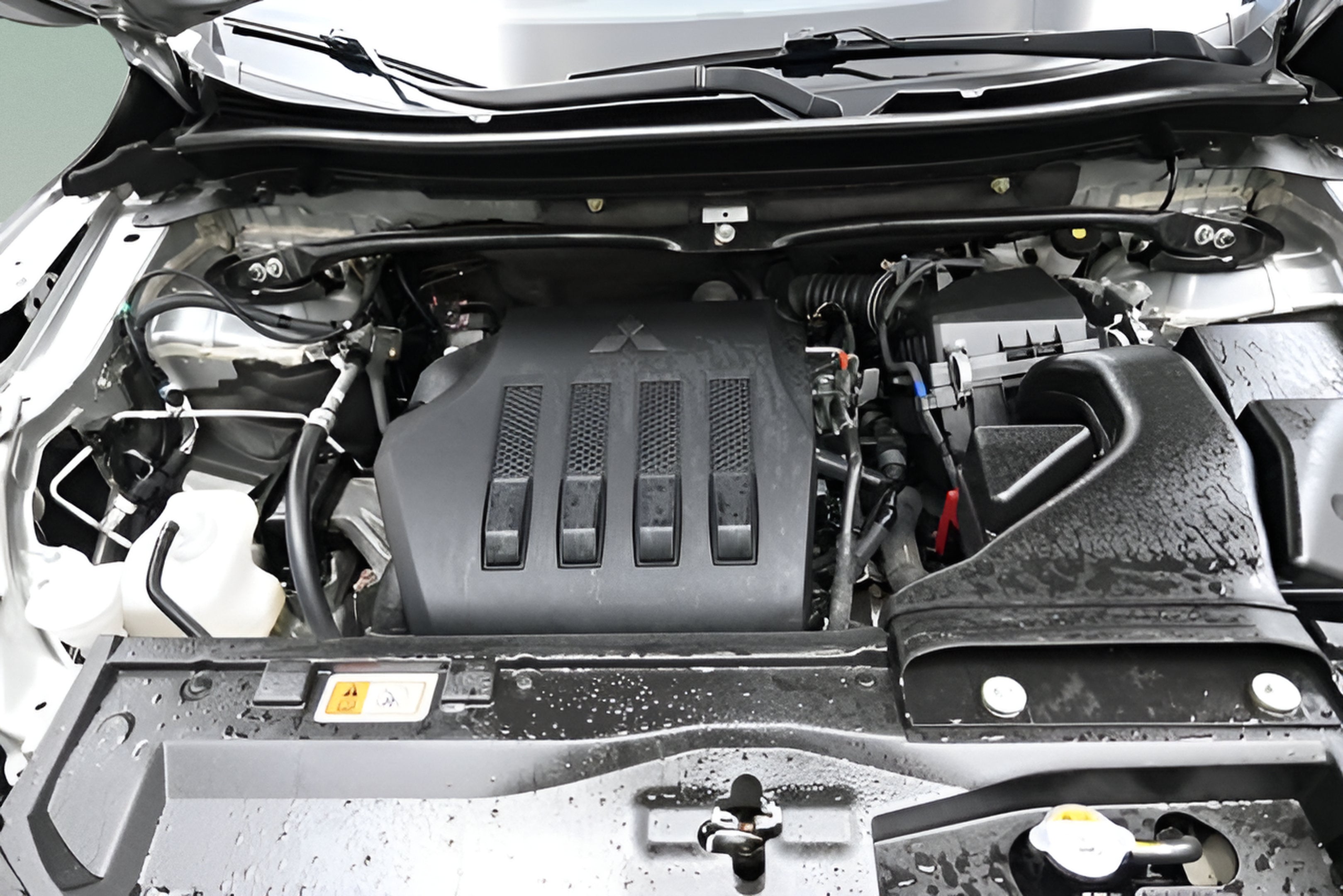 2024 Mitsubishi Eclipse Cross SE