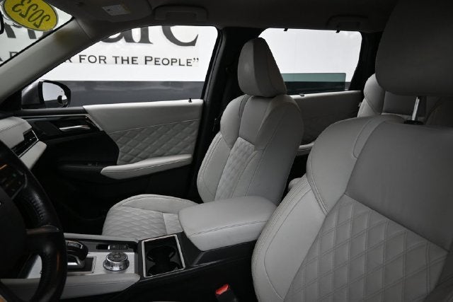 2023 Mitsubishi Outlander SEL