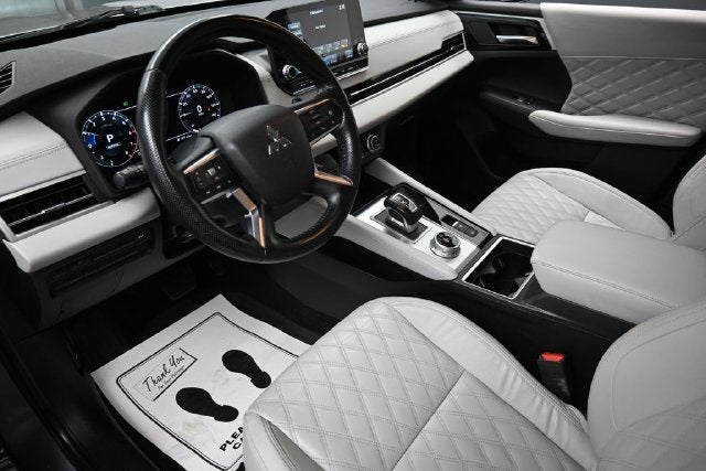 2023 Mitsubishi Outlander SEL