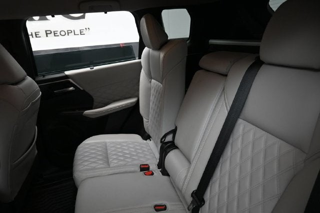 2023 Mitsubishi Outlander SEL