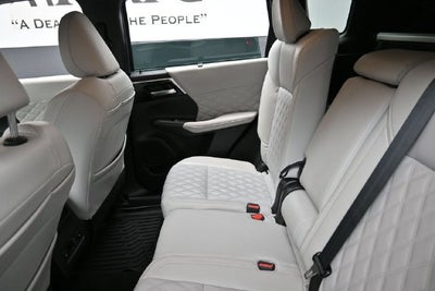 2023 Mitsubishi Outlander SEL