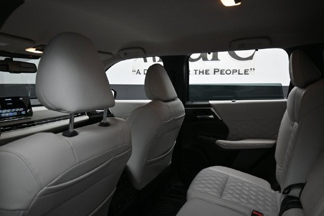 2023 Mitsubishi Outlander SEL