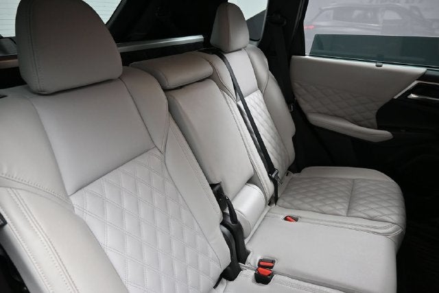2023 Mitsubishi Outlander SEL