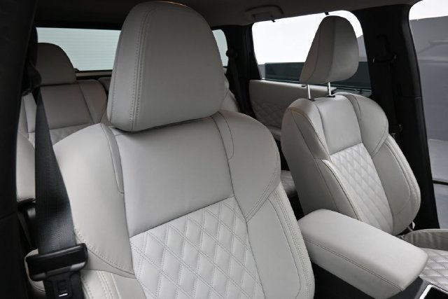 2023 Mitsubishi Outlander SEL