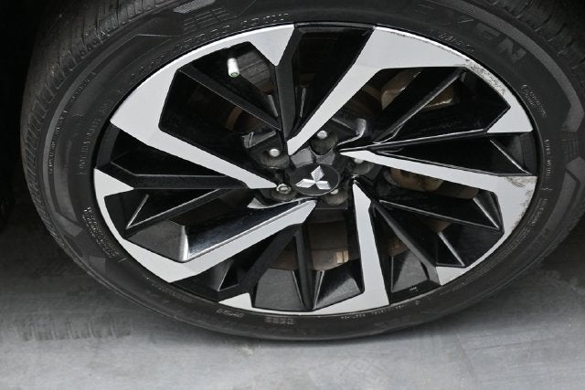 2023 Mitsubishi Outlander SEL