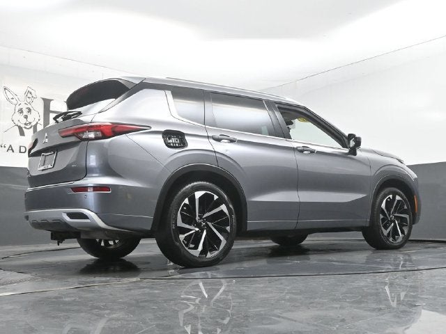 2023 Mitsubishi Outlander SEL
