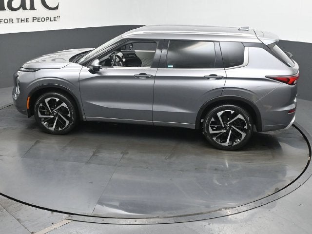 2023 Mitsubishi Outlander SEL