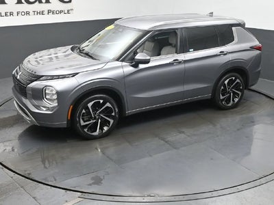 2023 Mitsubishi Outlander SEL