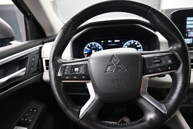 2023 Mitsubishi Outlander SEL