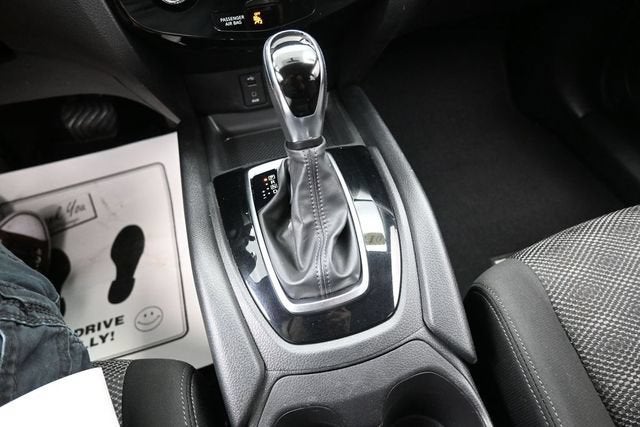2017 Nissan Rogue Sport SV