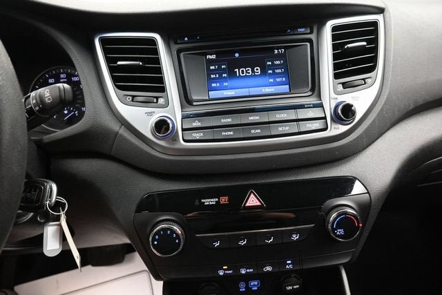 2016 Hyundai Tucson SE