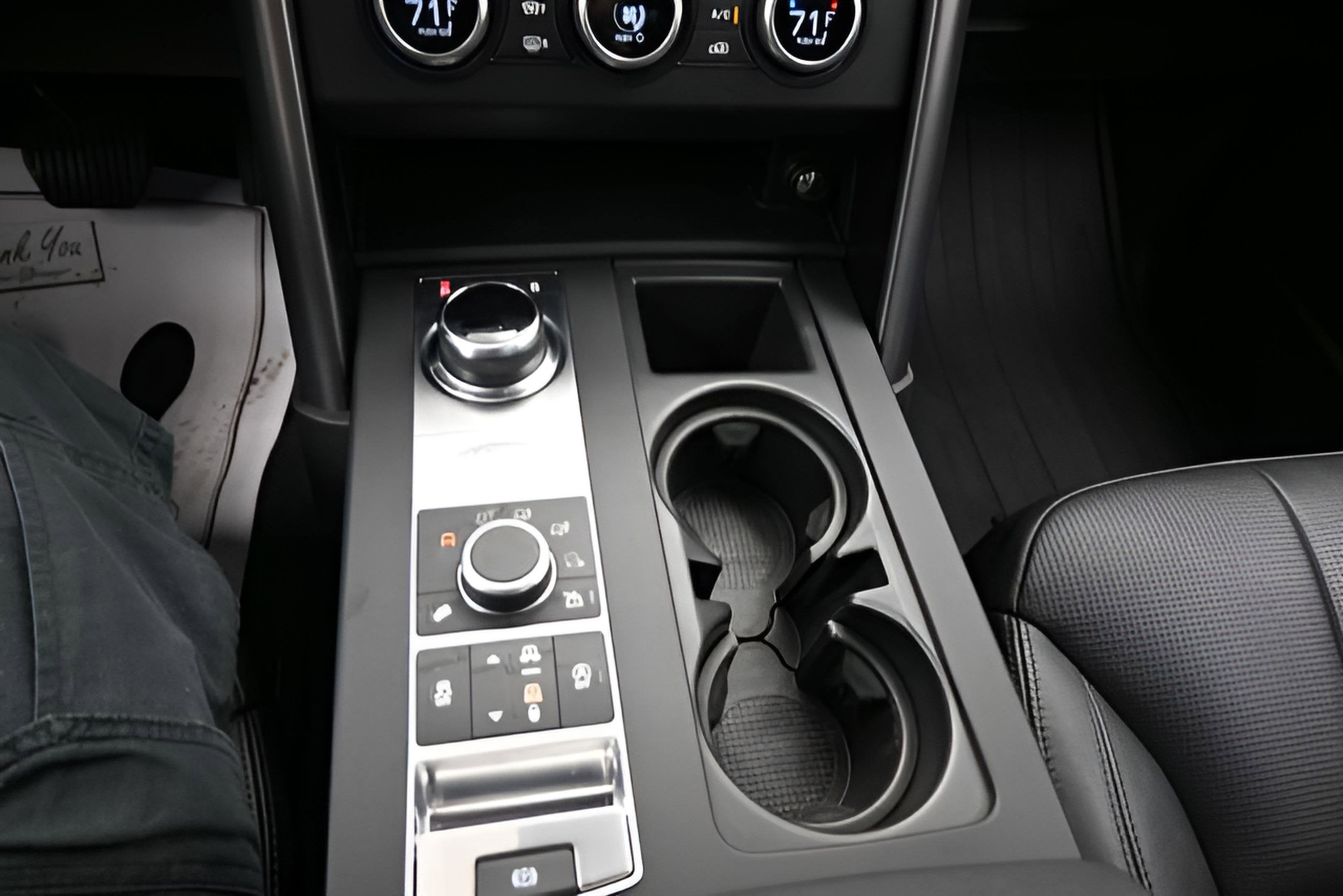 2020 Land Rover Discovery Landmark Edition