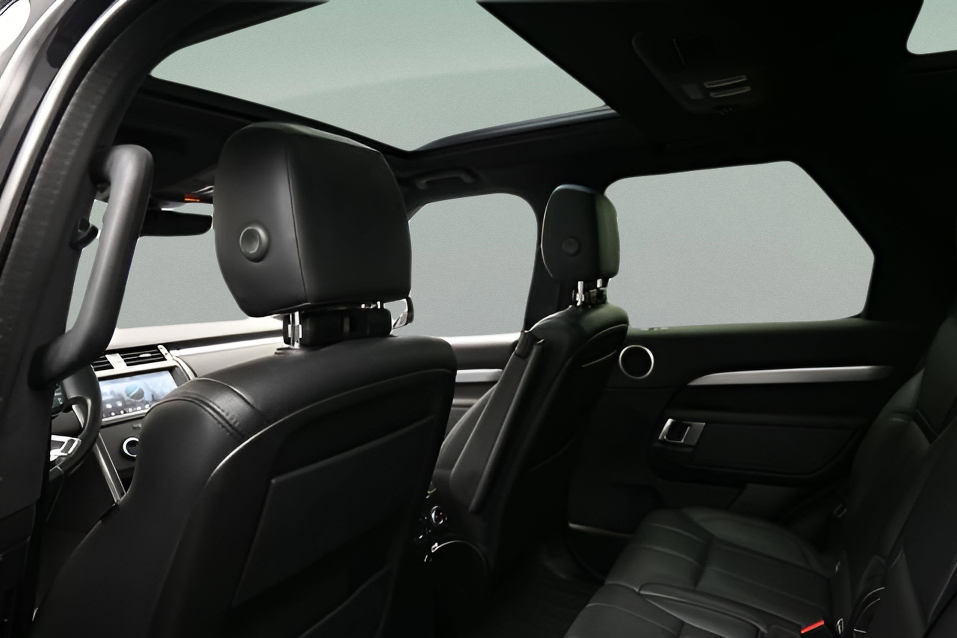 2020 Land Rover Discovery Landmark Edition