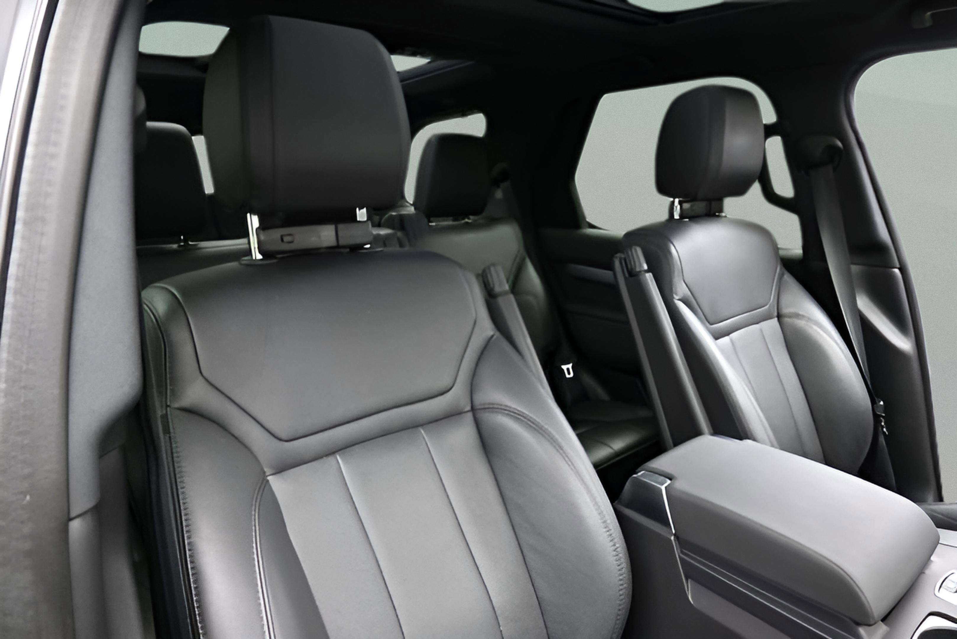 2020 Land Rover Discovery Landmark Edition