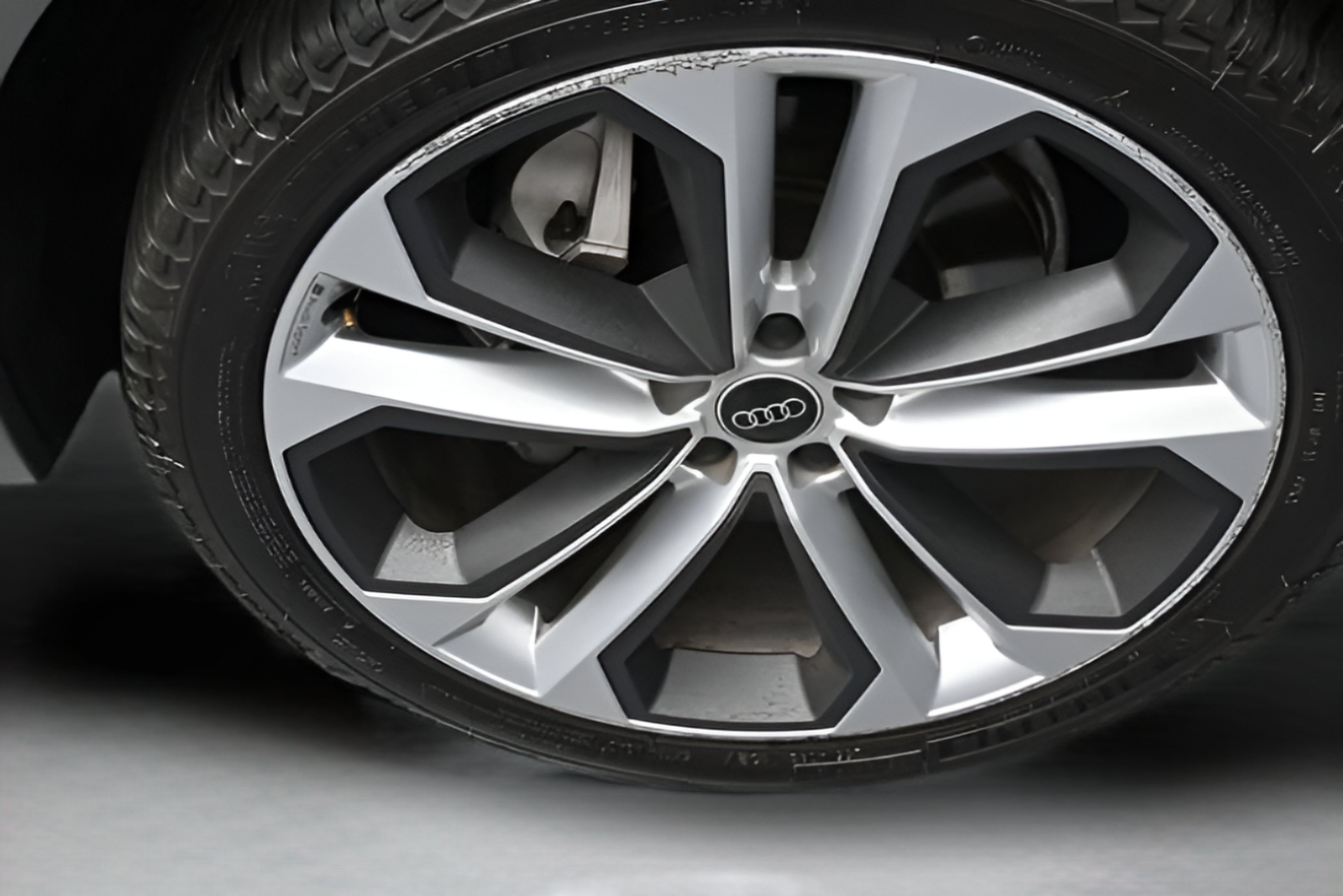 2023 Audi Q5 Sportback 45 S line Premium quattro