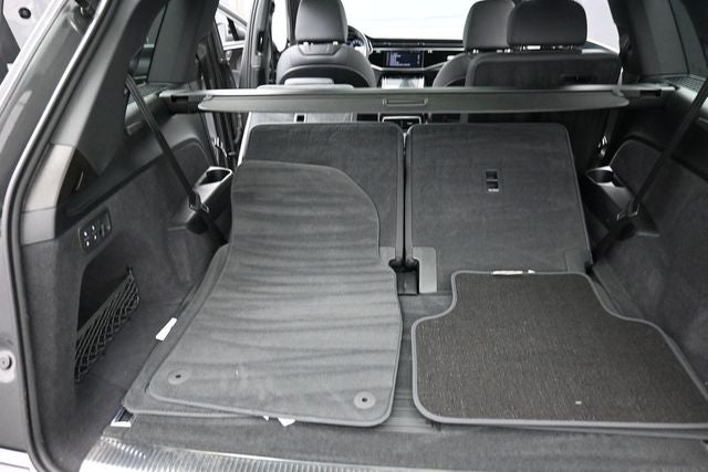 2023 Audi Q7 45 Premium Plus quattro