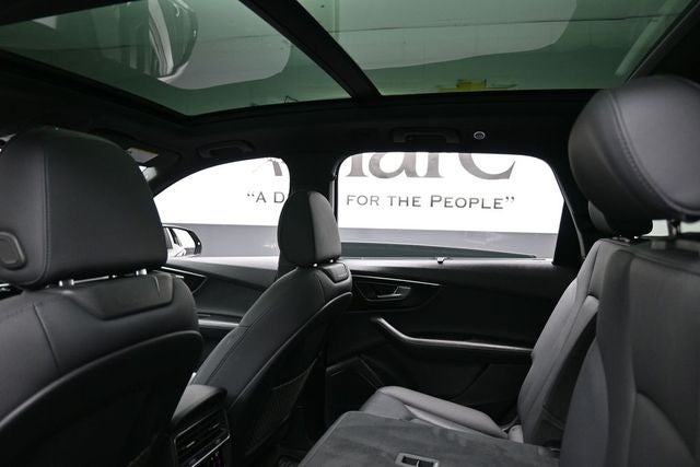 2023 Audi Q7 45 Premium Plus quattro