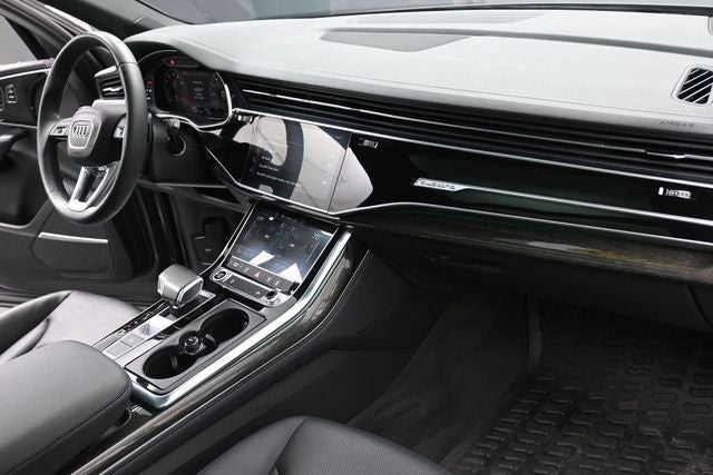 2023 Audi Q7 45 Premium Plus quattro