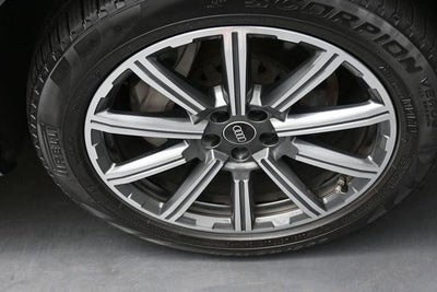2023 Audi Q7 45 Premium Plus quattro