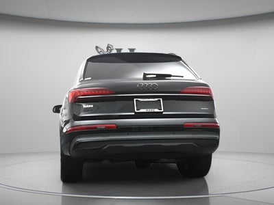2023 Audi Q7 45 Premium Plus quattro