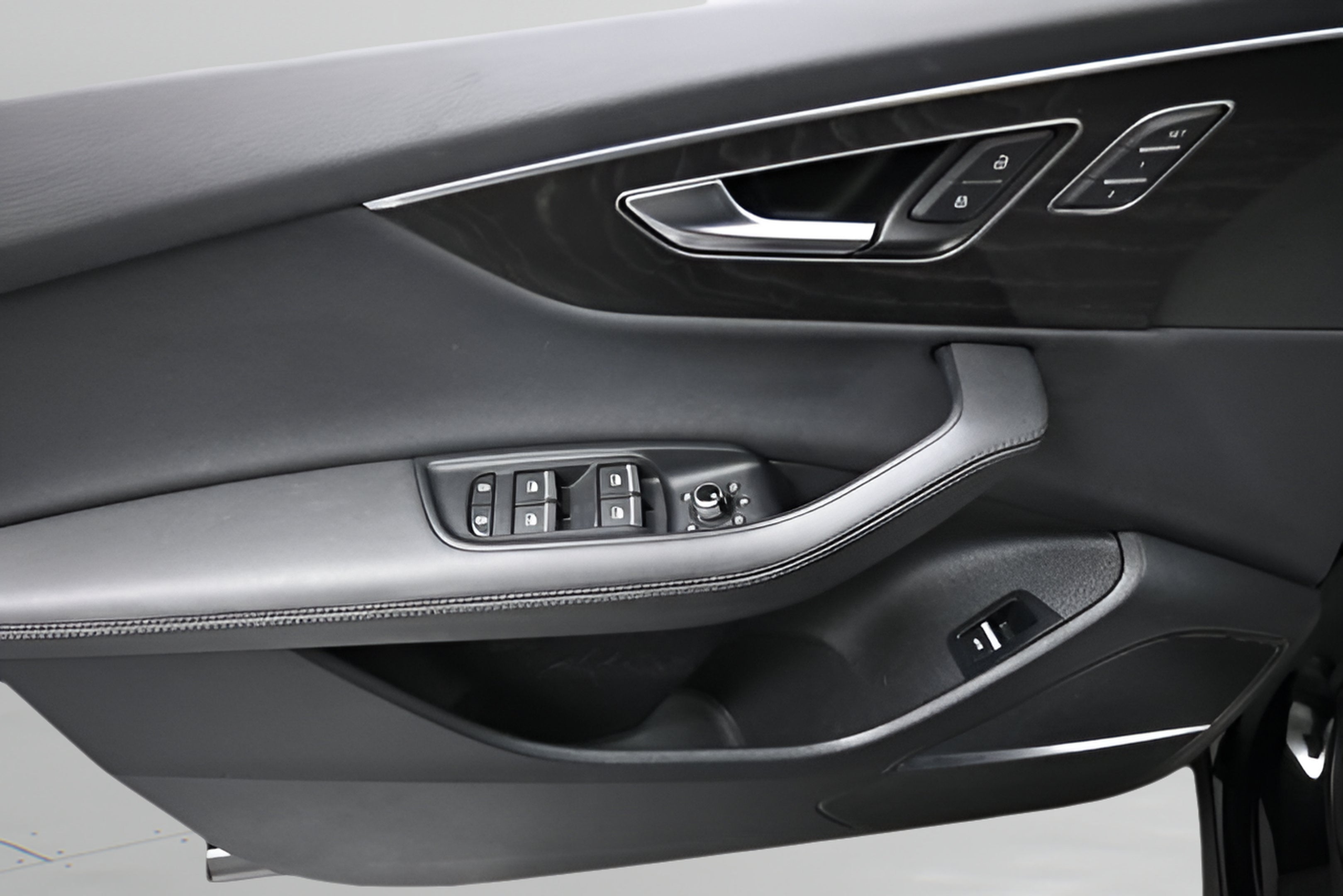 2023 Audi Q7 45 Premium Plus quattro