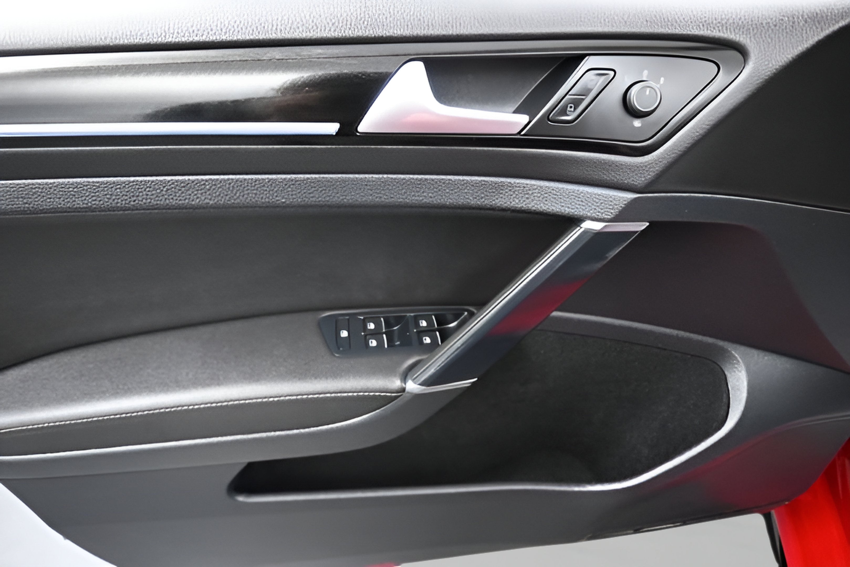 2019 Volkswagen Golf R DCC & Navigation 4Motion