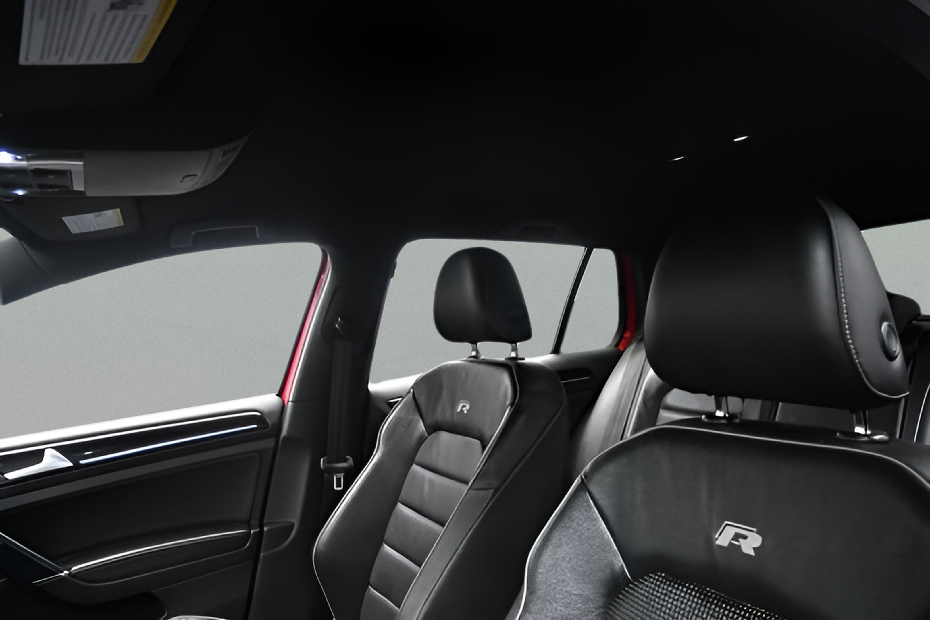 2019 Volkswagen Golf R DCC & Navigation 4Motion