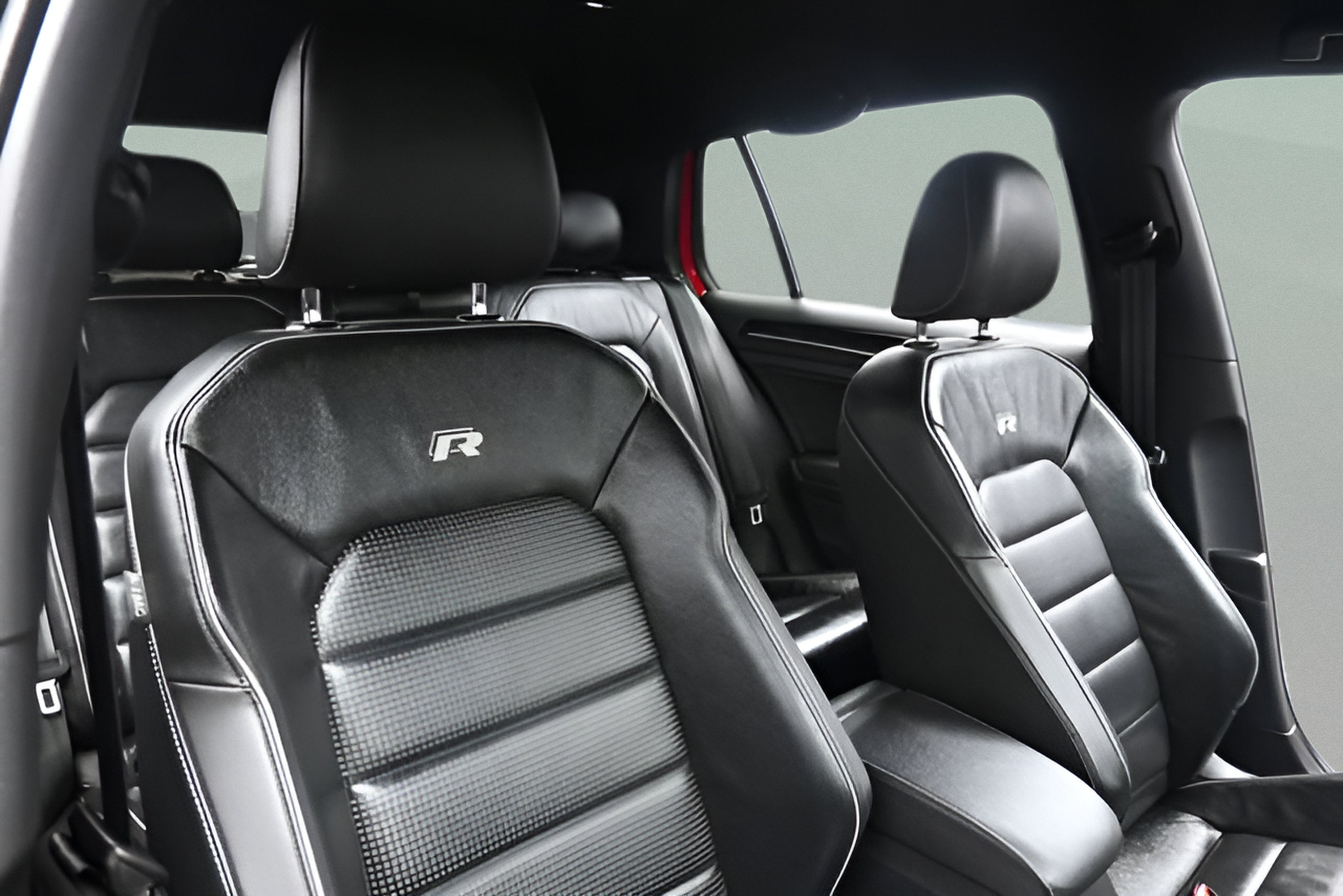 2019 Volkswagen Golf R DCC & Navigation 4Motion