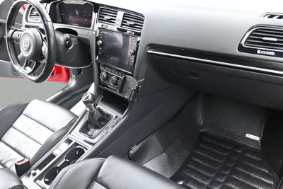 2019 Volkswagen Golf R DCC & Navigation 4Motion