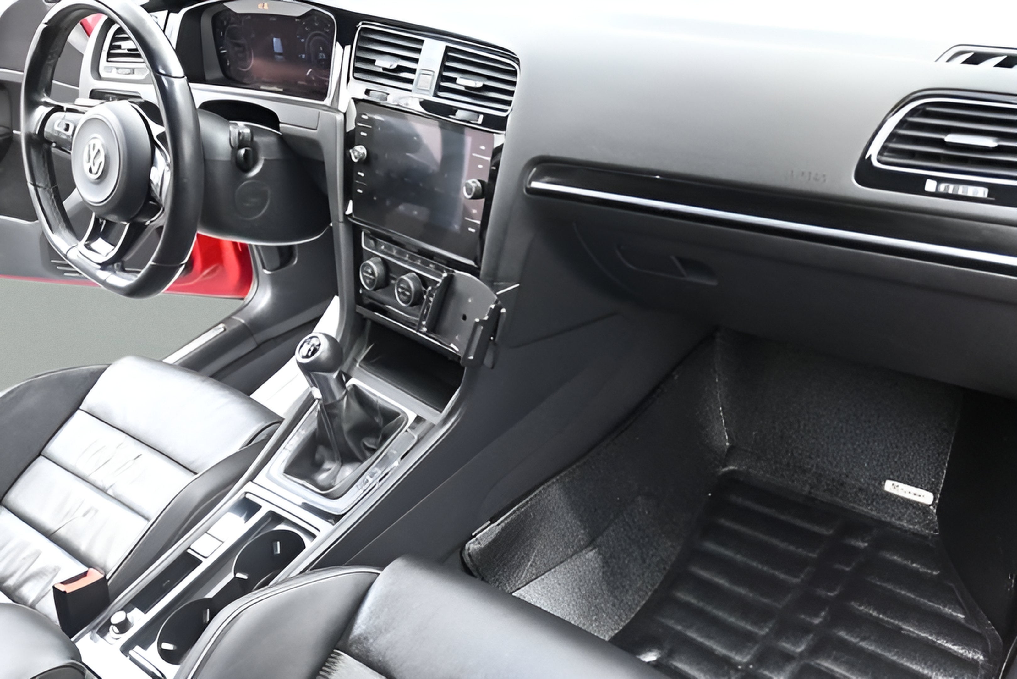 2019 Volkswagen Golf R DCC & Navigation 4Motion